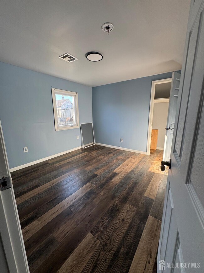 Building Photo - 150 Fabyan Pl