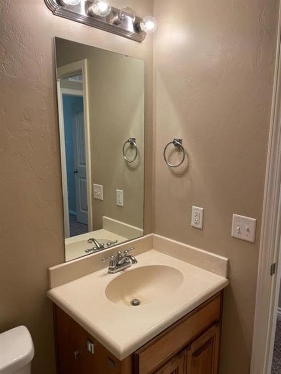 Building Photo - 2701 Fawn Lily Rd