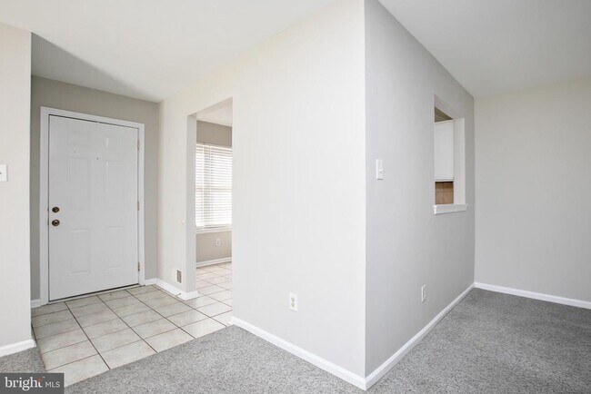 Building Photo - 645 Covington Ct