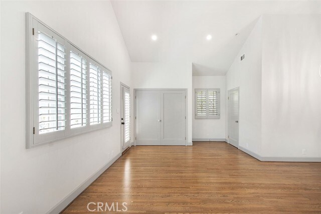 Building Photo - 8848 Ashcroft Ave