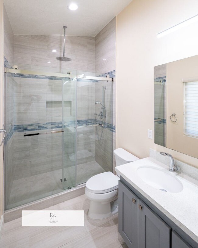 Building Photo - Stunning Remodeled Home in Walnut Valley U...