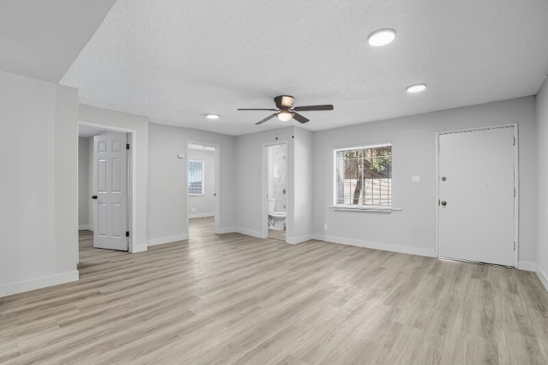 Building Photo - 4710 St Elmo Dr