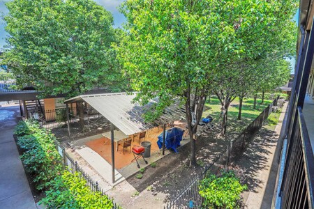 Building Photo - 2701 Green Oaks Rd