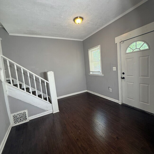 Building Photo - 151 Calvert Ave