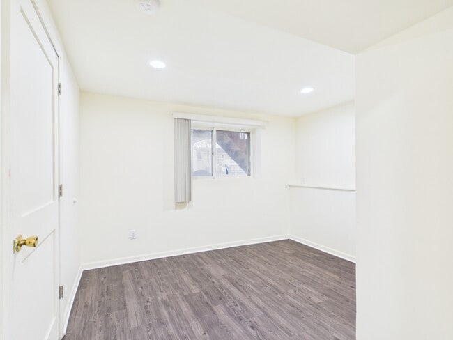Building Photo - 17681 Country Club Ln