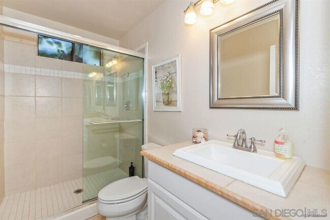 Building Photo - 10470 Ridgewater Ln