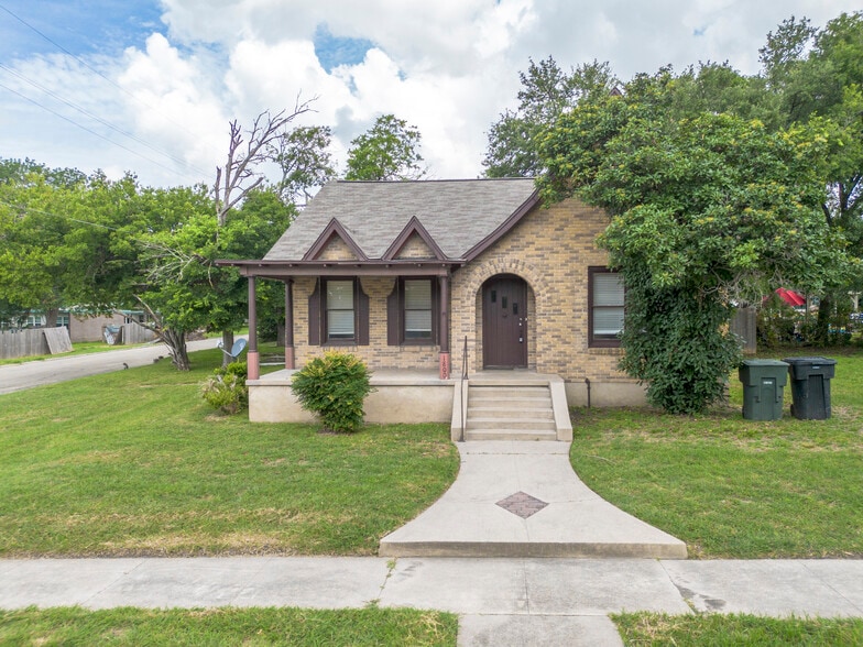 Building Photo - 1800 N 7th St