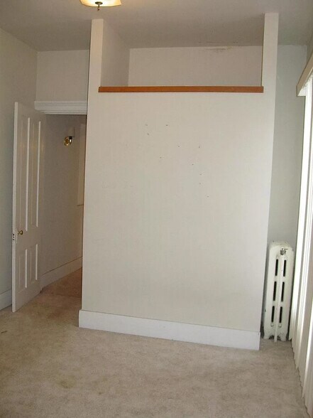 Extra Storage Above - 20 N Locust St