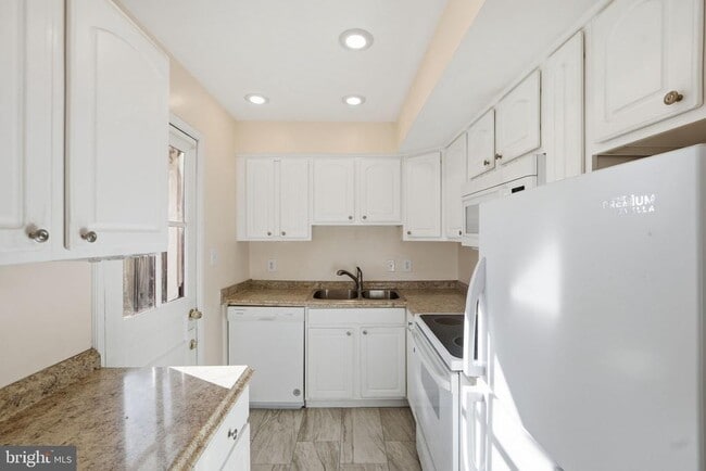 Building Photo - 4431 36th St S