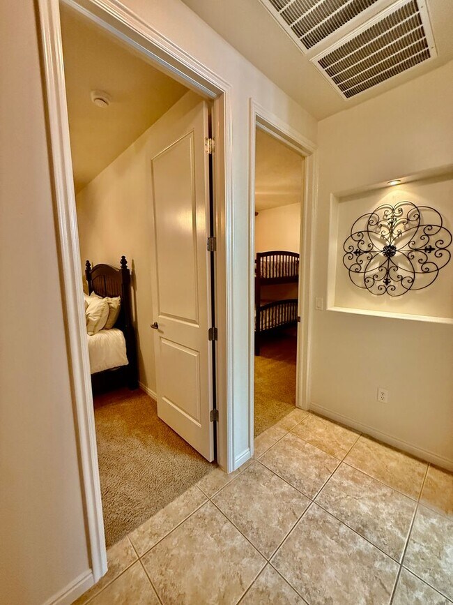 Building Photo - Lovely FURNISHED Three Bedroom Home in Ivins