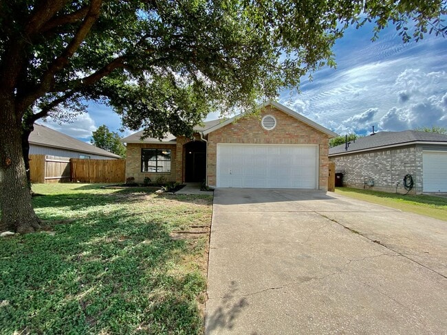 Building Photo - 3313 Settlement Dr