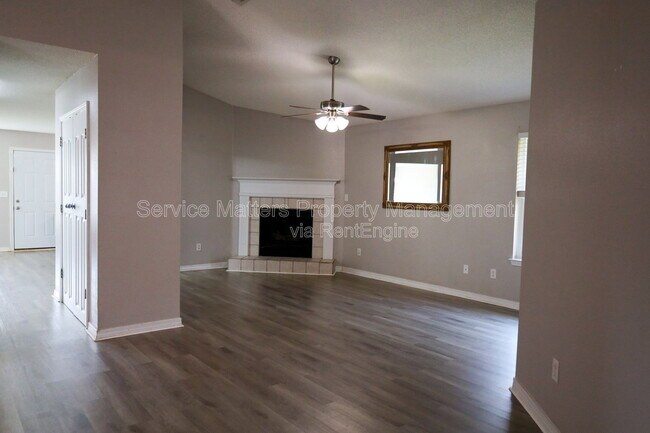 Building Photo - 5079 Cocoa Dr