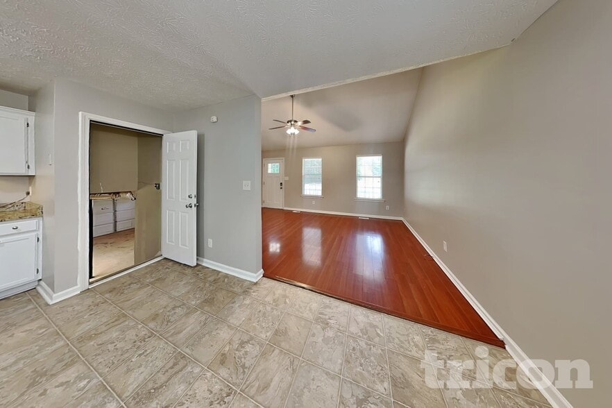 Building Photo - 48 Halehaven Drive Douglasville GA