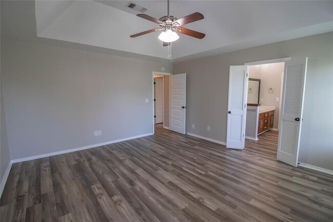 Building Photo - 525 NW 171st Terrace