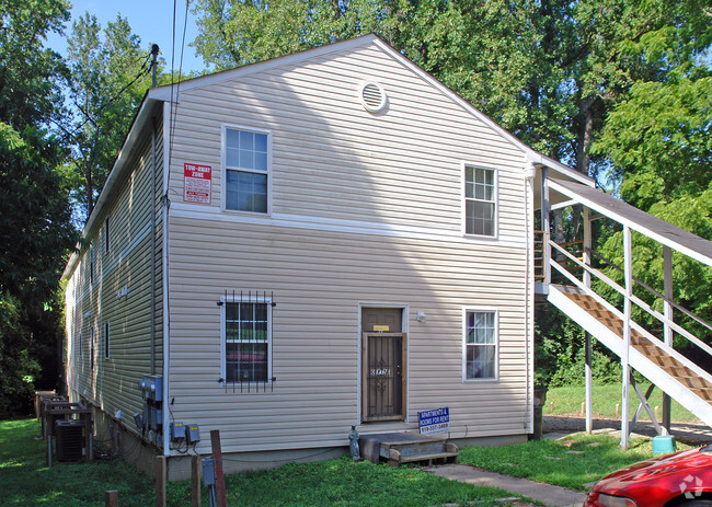 Primary Photo - 1600 Poole Rd