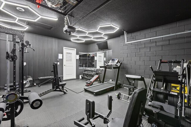 Building Photo - 375 Pink Ibis Bnd