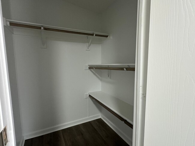 Building Photo - Country Living 3 Bedroom, 2 Bath Home in S...