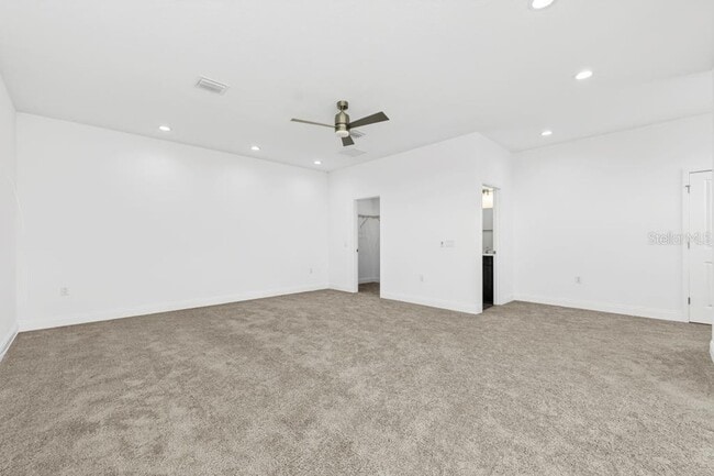 Building Photo - 200 Snowy Orchid Way