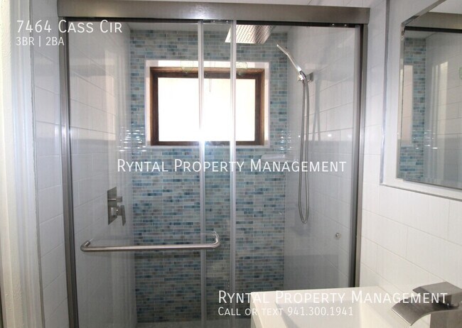 Building Photo - 7464 Cass Cir