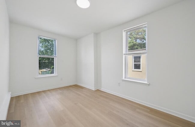 Building Photo - 1304 N Conestoga St