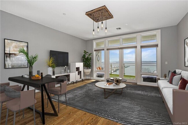 Building Photo - 90 Bay Street Landing