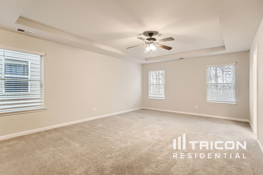 Building Photo - 169 Magnaview Dr