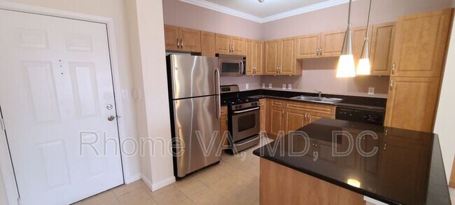 Building Photo - 12917 Centre Park Cir