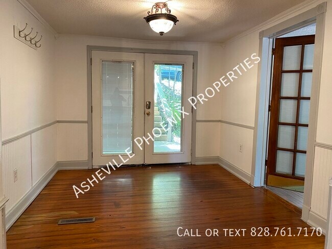 Building Photo - 27 Poplar Ln
