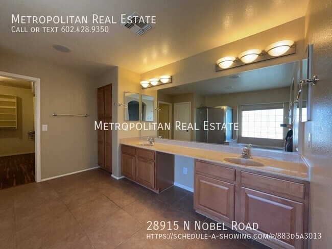 Building Photo - 28915 N Nobel Rd