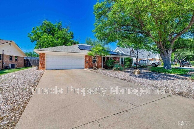 Building Photo - 3108 Oak Forest Dr