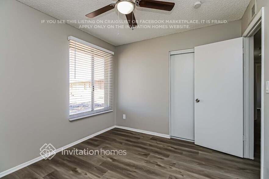 Building Photo - 18045 N 20th Dr