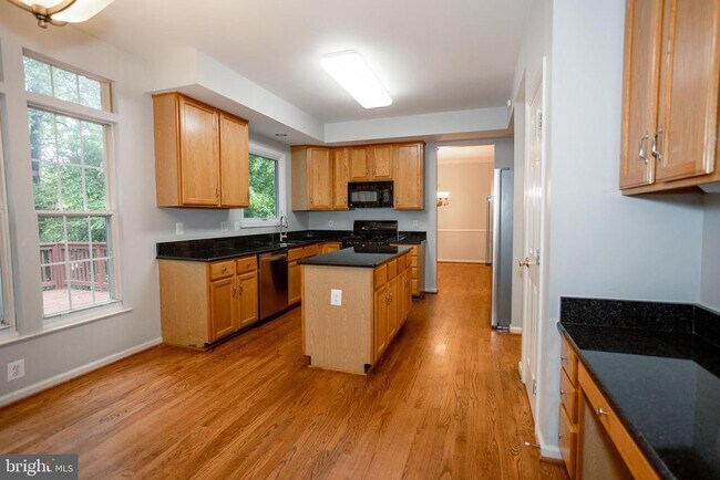 Building Photo - 13076 Dove Tree Ct