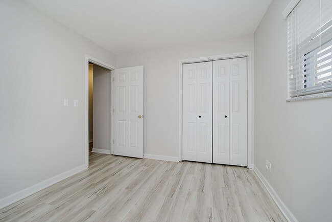 Building Photo - Bright & Inviting 2BR Home Near the Monon Center