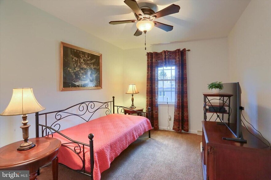 Building Photo - 401 Chambers Ridge