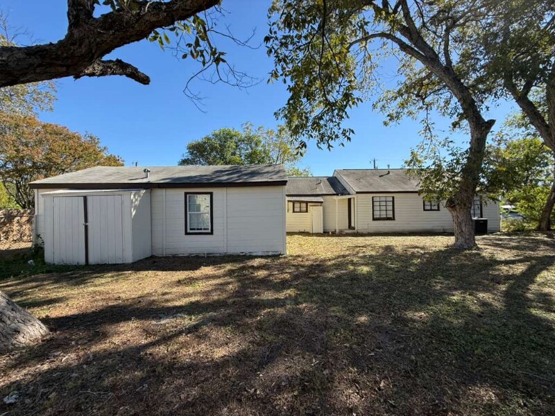 Building Photo - 2503 Jupe Dr