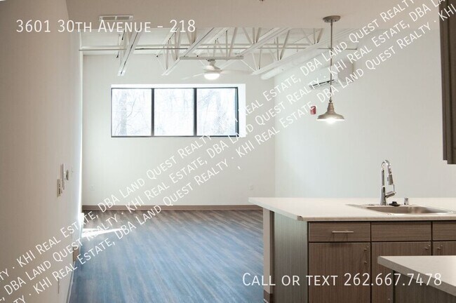 Building Photo - 3601 30th Ave