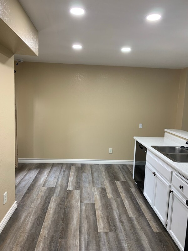 Building Photo - 1365 Crafton Ave
