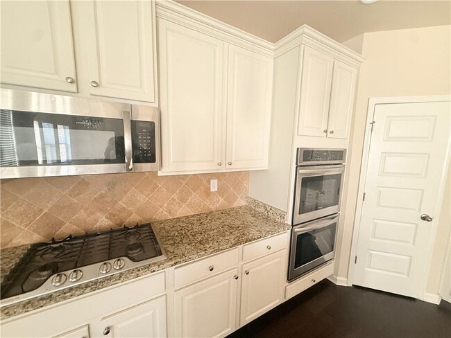 Building Photo - 1013 Autumn Dr