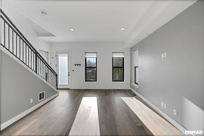 Building Photo - 1 month FREE rent RINO/3-Bed, 3.5-Bath townhouse