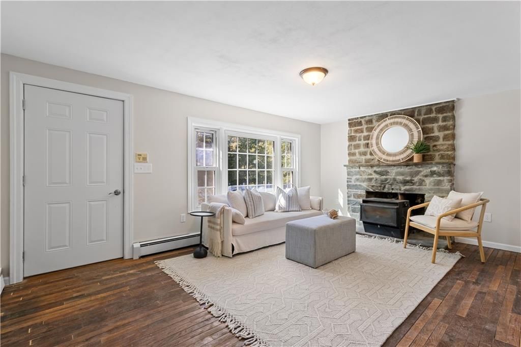 Building Photo - 400 Schooner Ave