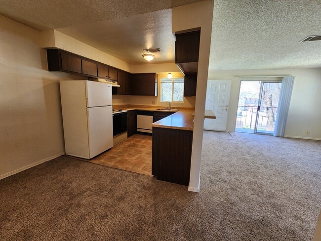 Building Photo - 55 Mina Ave