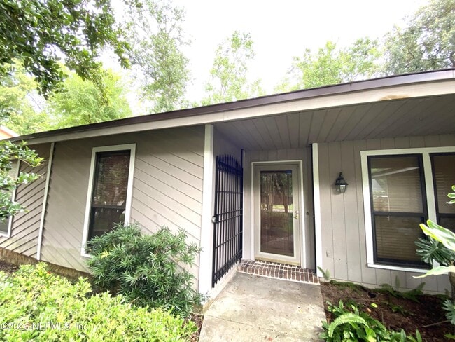 Building Photo - 7252 Holiday Hill Ct