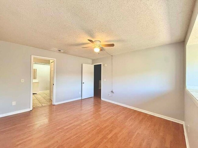 Building Photo - 5143 Puritan Cir