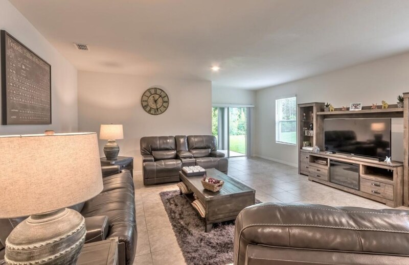 Building Photo - 265 Sandoval Dr