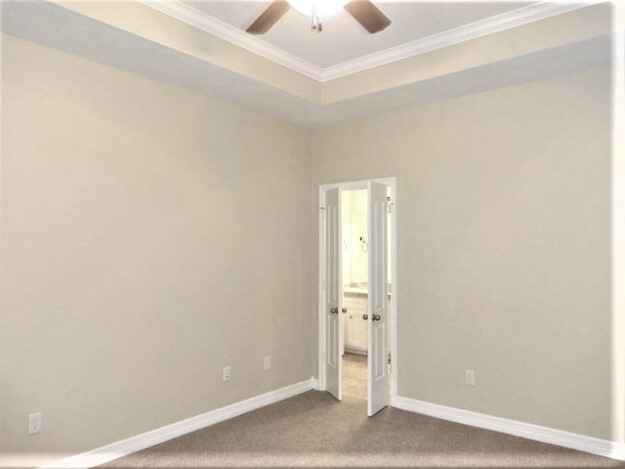 Building Photo - 12424 Red Stag Ct