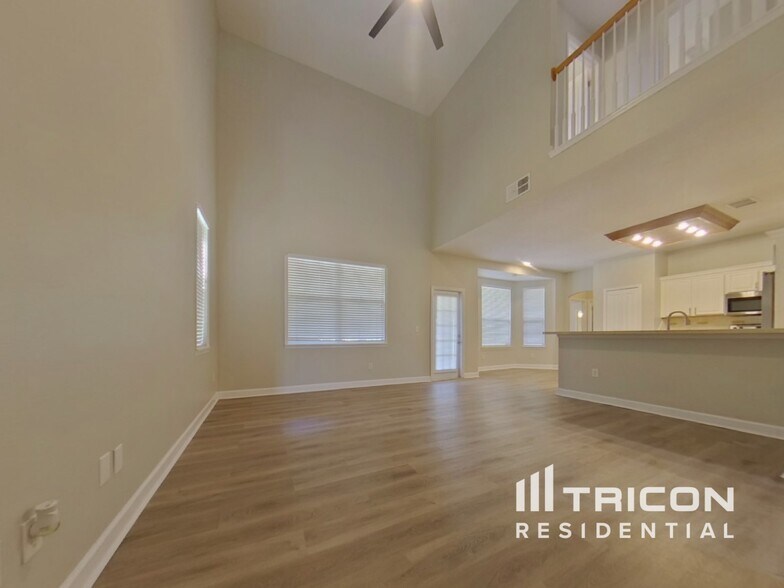 Building Photo - 1055 Golf Point Loop