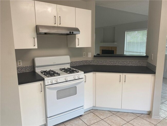 Building Photo - 4512 Sojourner St