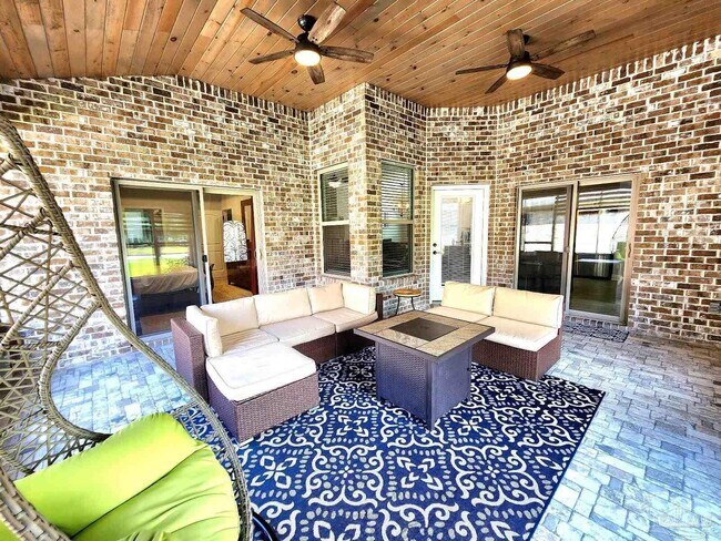 Building Photo - 662 Wild Heron Way
