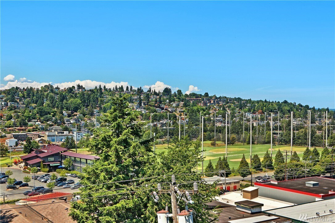 Building Photo - 2625 13th Ave W