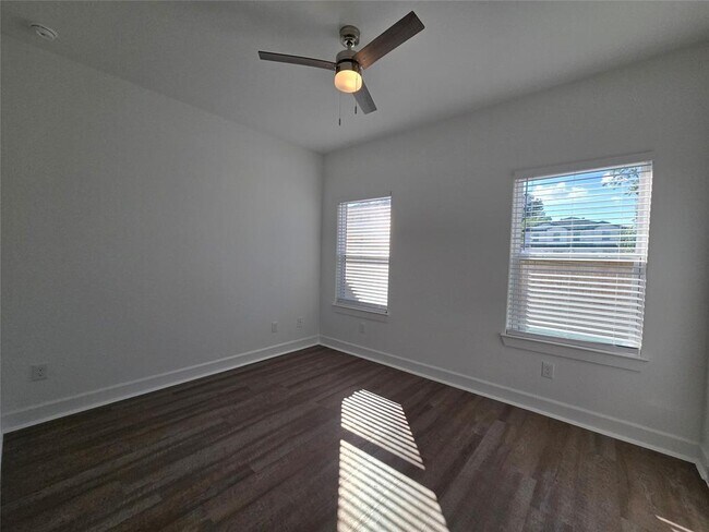 Building Photo - 16710 Timberglen St